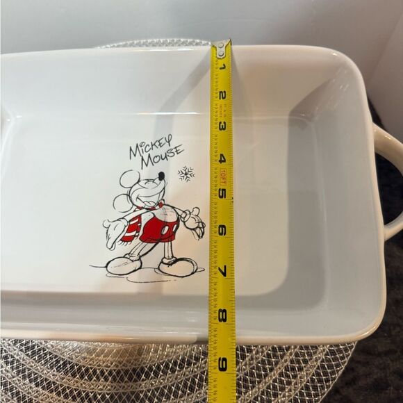 Disney Mickey Minnie Mouse Holiday Sketchbook Casserole/Baking/Serving Dish NWT - Picture 10 of 10